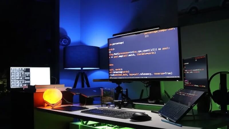 Bilişim Suçlarında Patlama: Yapay Zeka, Sahte Siteler ve Dijital Tuzaklar Tehlike Saçıyor
